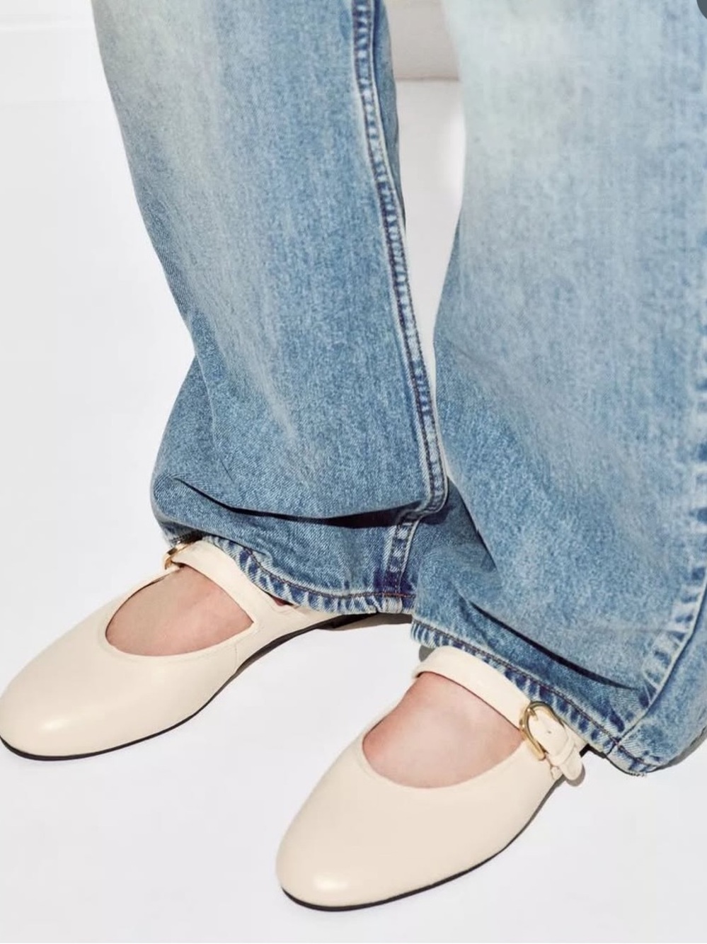 Women’s Cream Mary Jane Flats – Classic Casual Style